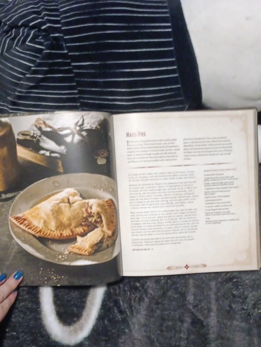 Heroes' Feast: Official Dungeons & Dragons Cookbook – Brown Hardcover
